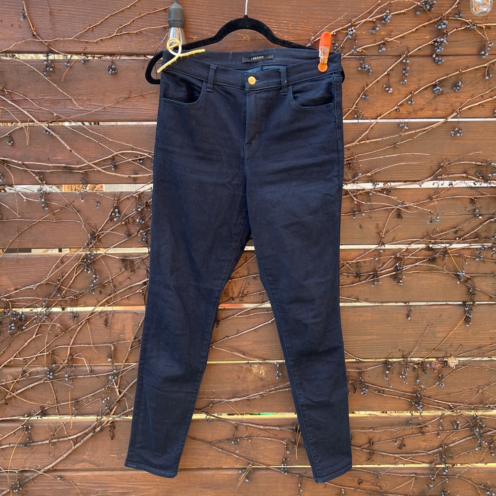 J Brand High Rise Skinny in dark wash. The “Maria”
